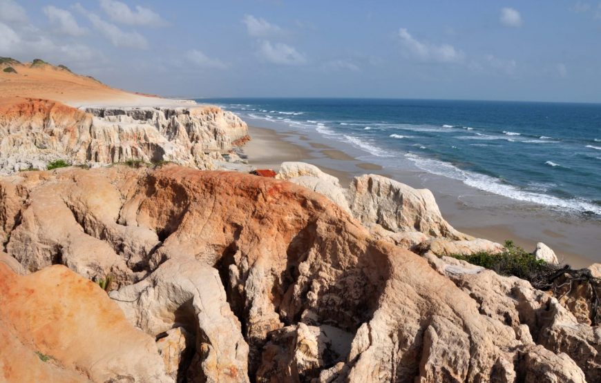 Passeio para Morro Branco e Praia das Fontes em 1 dia (Ida e Volta)