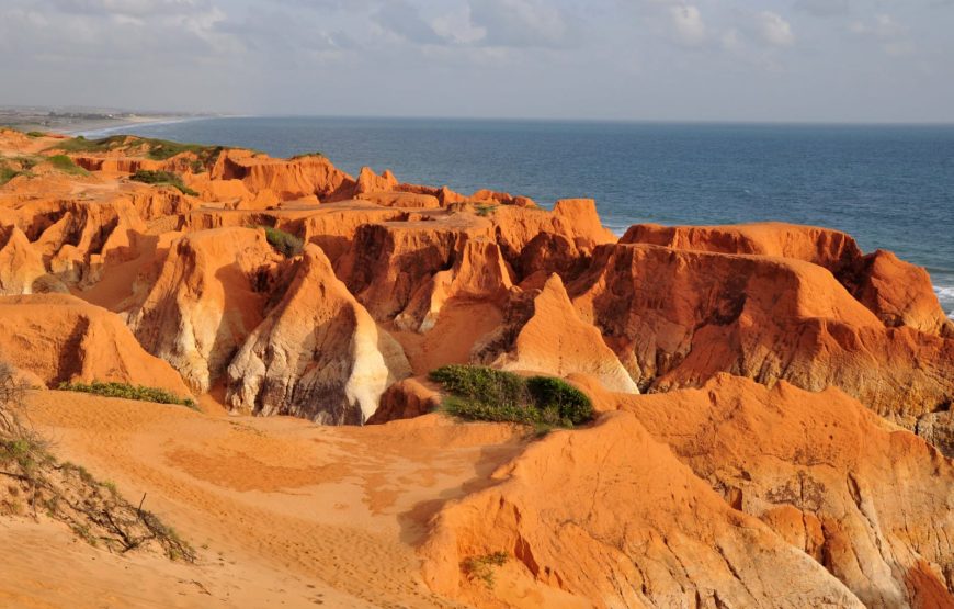 Passeio para Morro Branco e Praia das Fontes em 1 dia (Ida e Volta)